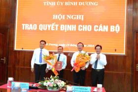  Tỉnh ủy Bình Dương trao quyết định về công tác cán bộ 