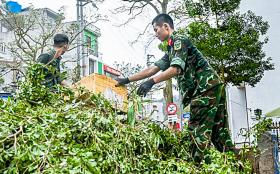 Vịnh Hạ Long mở lại 3 tuyến đón khách du lịch sau bão Yagi từ hôm nay 13-9  第3张