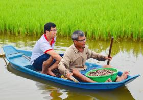 Chàng thạc sĩ về quê rủ nông dân làm ăn, giờ có hợp tác xã lợi nhuận tiền tỷ