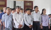  22 cựu cán bộ huyện lĩnh hơn 65 năm tù vì sai phạm quản lý đất đai 