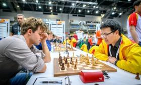 Quang Liêm thua Carlsen, cờ vua Việt Nam vẫn hòa Na Uy ở Olympiad