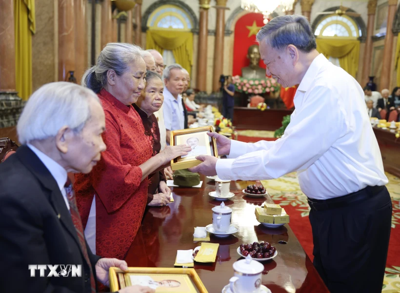  Tổng Bí thư, Chủ tịch nước: Phát huy giá trị Khu Di tích Chủ tịch Hồ Chí Minh 