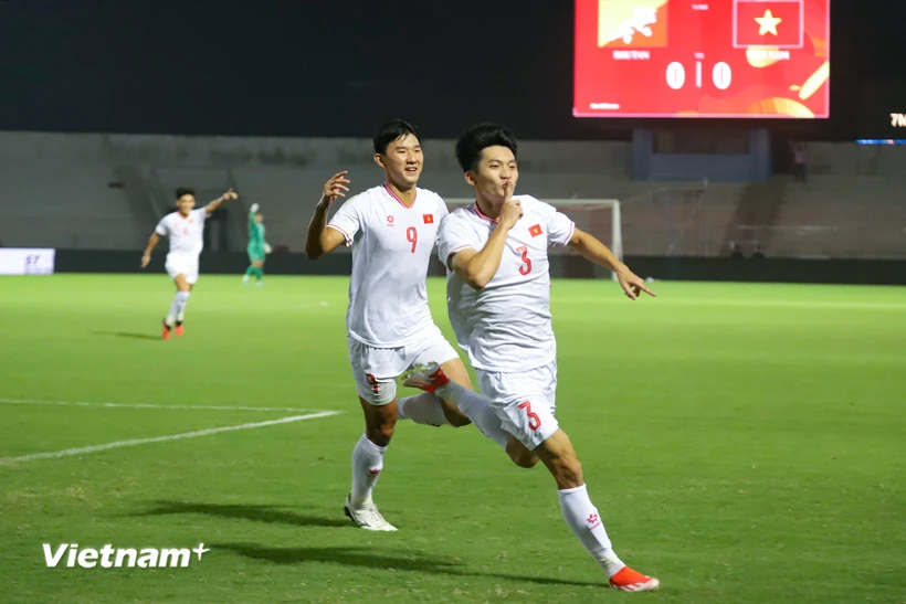  Công Phương rực sáng, Tuyển Việt Nam thắng đậm 5-0 ở Vòng loại U20 châu Á 