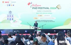 Ricky Star, Jang Song Ho 'bùng cháy', KTGRZ ONE nhảy See tình tại Vietnam Phở Festival 2024