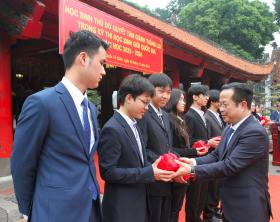 Đề chọn đội tuyển Toán thi học sinh giỏi quốc gia của Hà Nội ngày 1 