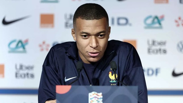  HLV Deschamps bênh vực Mbappe trước làn sóng chỉ trích 