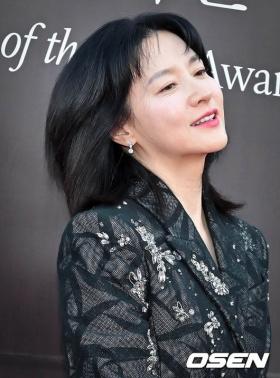  Vợ chồng Lee Young Ae gây bất ngờ 